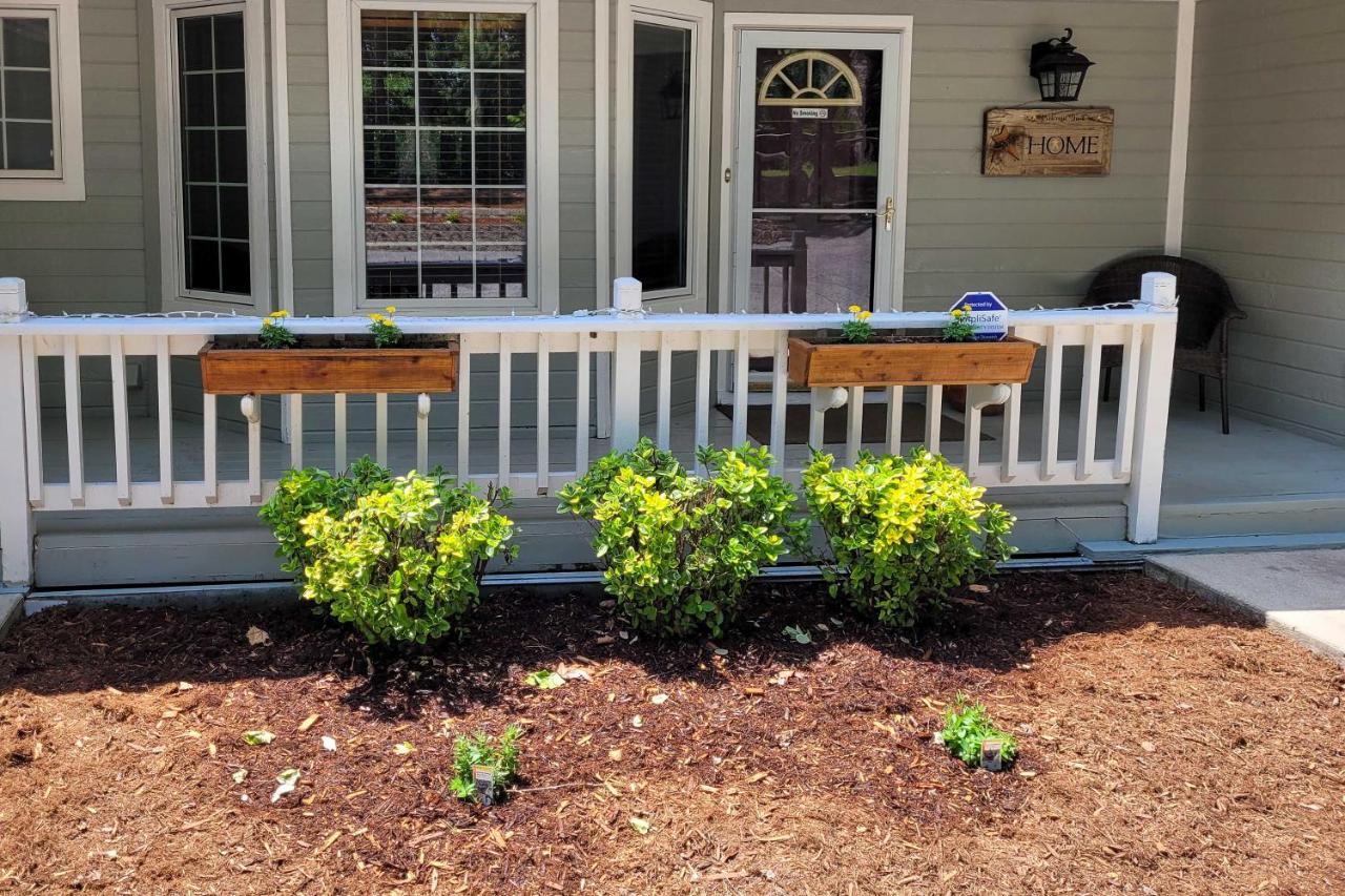 Beautiful Ozark Oasis With Deck Walk To Beaver Lake 로저스 외부 사진